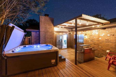 Patio, Night, Natural landscape, Hot Tub