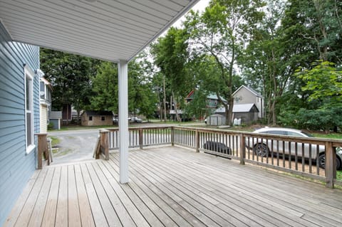 Patio, Balcony/Terrace