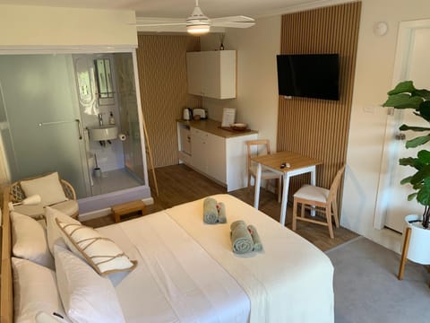 Studio 327 Bed and Breakfast in Woolgoolga