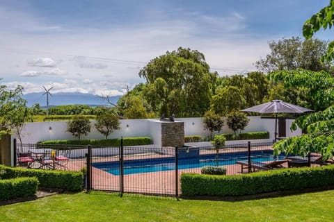 Natural landscape, Garden view, Swimming pool