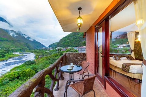 Balcony/Terrace, Mountain view