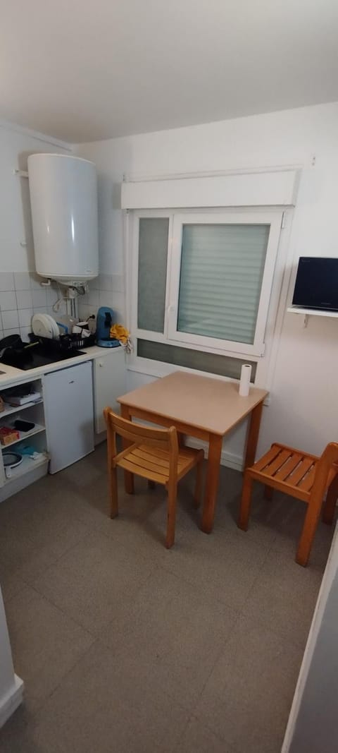 une chambre Apartment in Montigny-le-Bretonneux