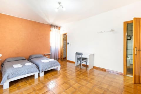 Al centro storico - camera doppia con bagno privato Appartement in Vibo Valentia