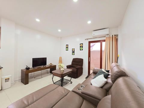 Living room, Seating area, Evening entertainment