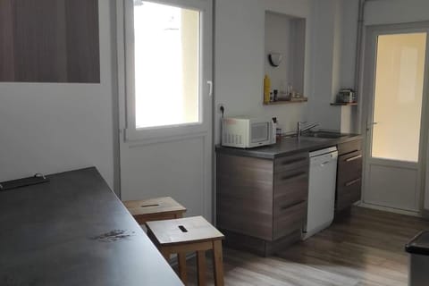 Logement entier 77 m2 Appart Apartment in Granville