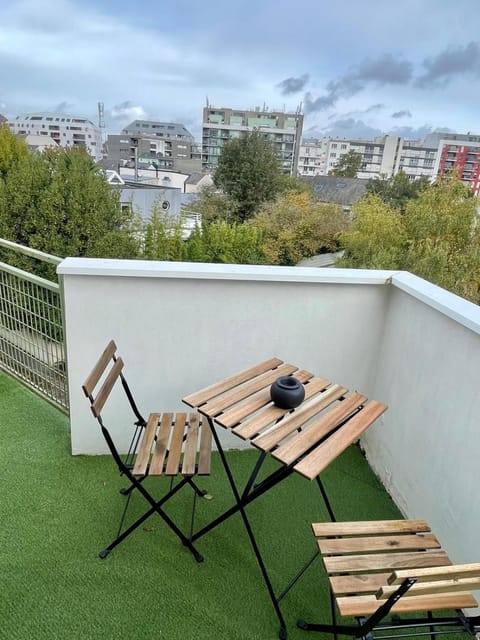 Patio, Day, View (from property/room), Balcony/Terrace