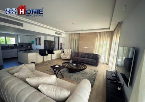 Communal lounge/ TV room, TV and multimedia, Living room, Lounge or bar, Seating area, Evening entertainment