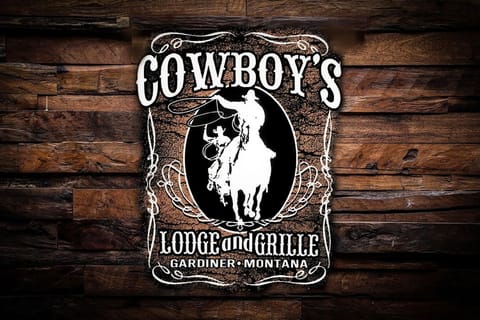 Cowboy's Lodge Apartahotel in Gardiner