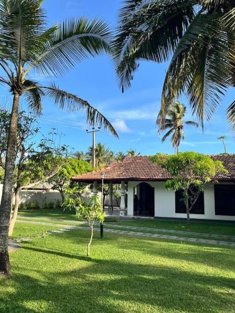 Dona's villa in Pamunugama Villa in Negombo