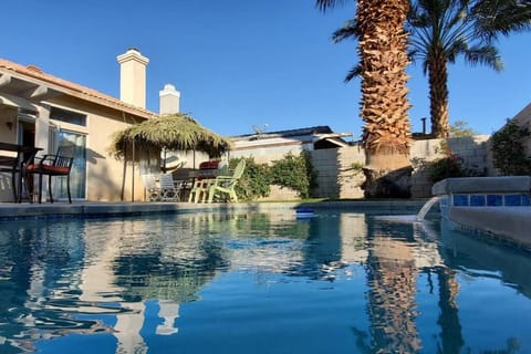 Sunshine Daydream by the Pool and Spa House in La Quinta