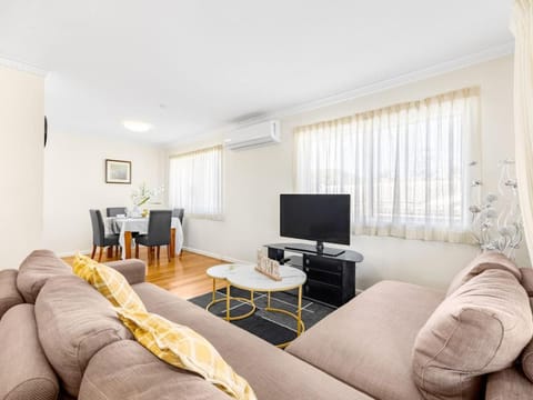 Peaceful 3BR Comfy Unit Sunnybank near Everything House in Brisbane