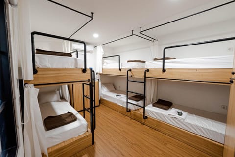 Bed, Photo of the whole room, Bedroom, bunk bed, towels