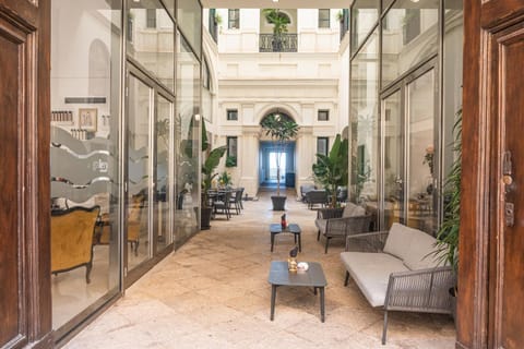 Patio, Inner courtyard view