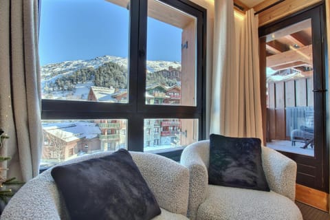 Natural landscape, Winter, Living room, Mountain view