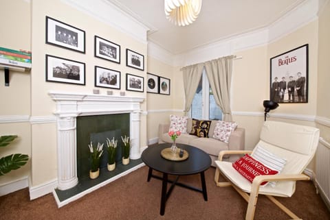 Beatles Themed Spacious 5 Bedrooms Terraced House House in Liverpool