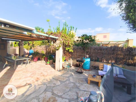 BBQ facilities, Garden, Garden view, Inner courtyard view