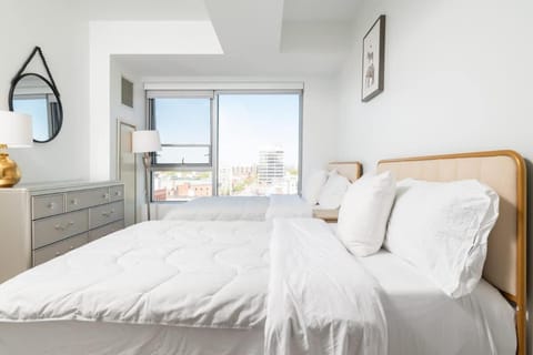 Central Serene Condo King Bed by MIT Harvard GYM Apartamento in Cambridgeport