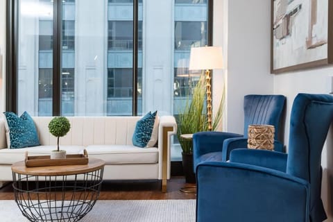 Back-Bay Upscale Central Condo Bos Common Downtown House in Boston