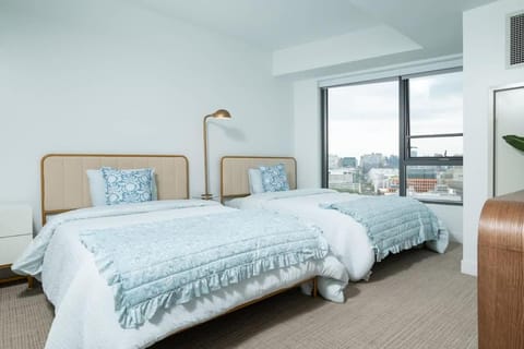 Central Serene Penthouse w King bed GYM Parking Appartement in Cambridgeport