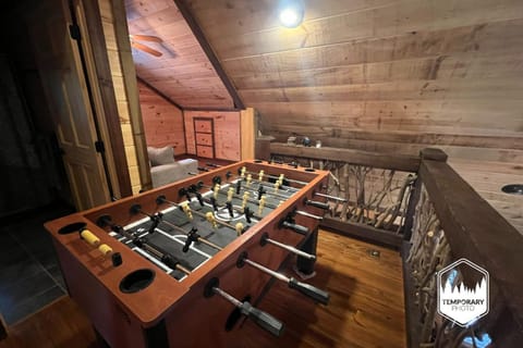 Tree Top Hideaway - Private with Games Firepit More Villa in Blue Ridge