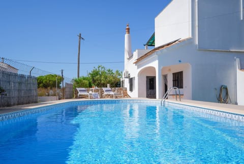 Pool view, Swimming pool, sunbed