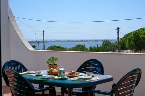 Natural landscape, View (from property/room), Balcony/Terrace, Seating area, Sea view