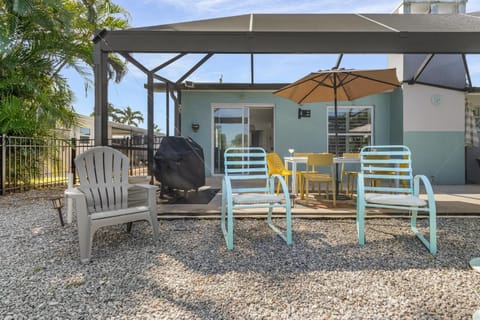 Gulf Access, Tiki Hut, Heated Pool - Villa Stay Salty - Roelens House in Cape Coral