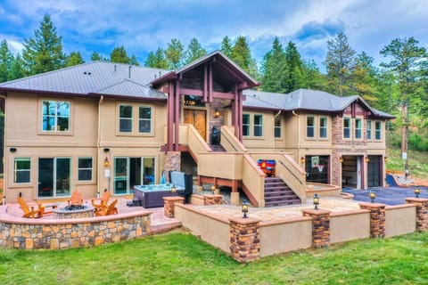 Property building, Natural landscape, Bird's eye view