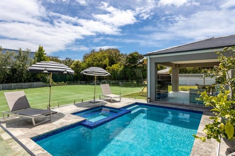 Bellaluca Hamptons Casa in Melbourne Road