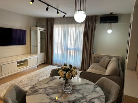 Luxury 2BR apartament with free Parking Herăstrău Apartment in Bucharest