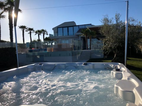 Hot Tub, Pool view, Swimming pool