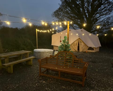 Cozy Winter Hot Tent With Log Burner Tv & Hot tub House in Rhosyr