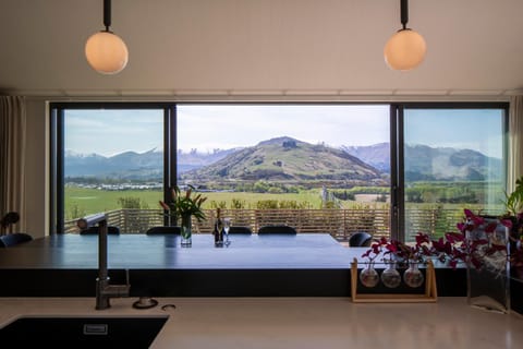 Beautiful Haven - Luxury Home - Kawarau Heights House in Gibbston