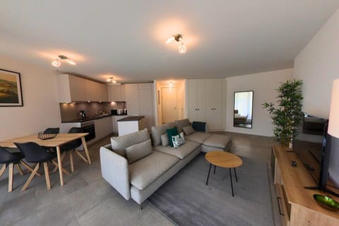 Living room, Dining area, kitchen