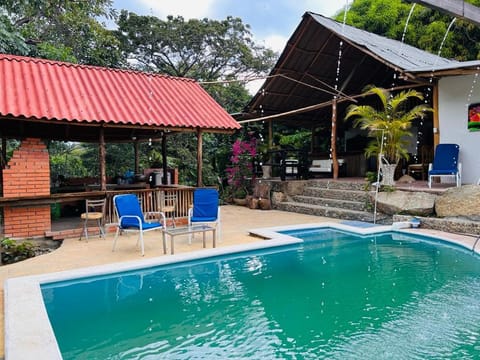 Minca cabaña la roca Chalet in Magdalena, Colombia