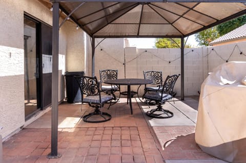 Patio, Seating area