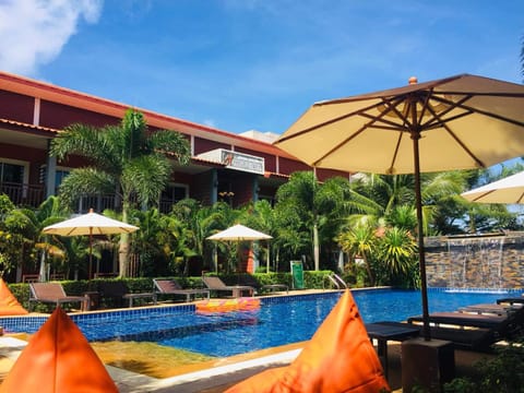 Hatzanda Lanta Resort - SHA Extra Plus Hotel in Sala Dan