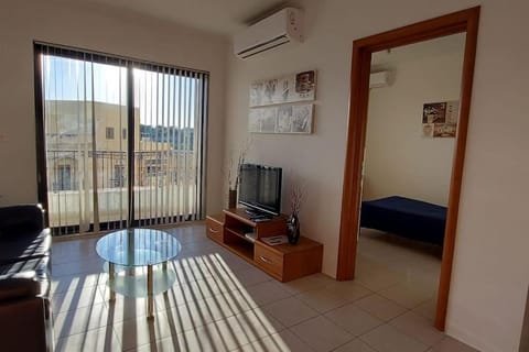 Birzebbugia Seaview - 100m from beach & promenade Apartment in Malta