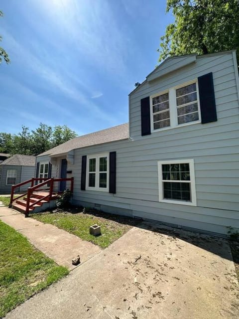 Home on Liberty House in Lawton