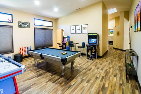 New Everything With Game Room House in Palm Desert