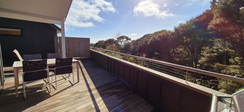 View (from property/room), Balcony/Terrace, Balcony/Terrace, Dining area