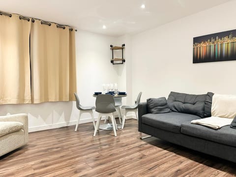 Luxury Basingstoke Apartment Apartment in Basingstoke