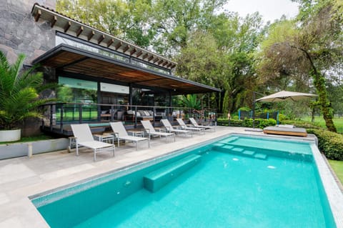 Balcony/Terrace, Swimming pool