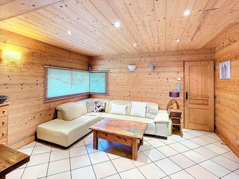 Chalet Savage 170m² près des pistes, Wi-Fi, parking, matériel bébé - FR-1-267-299 Chalet in Villarembert