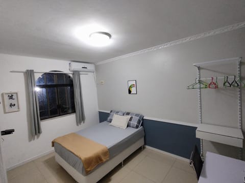 Bedroom, furniture, air conditioner