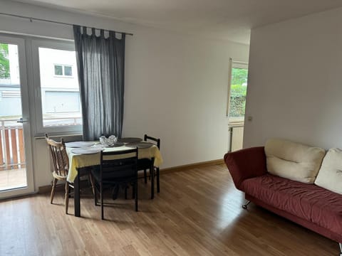 Zweizimmerwohnung mit gutem Verbindung Apartment in Wurzburg