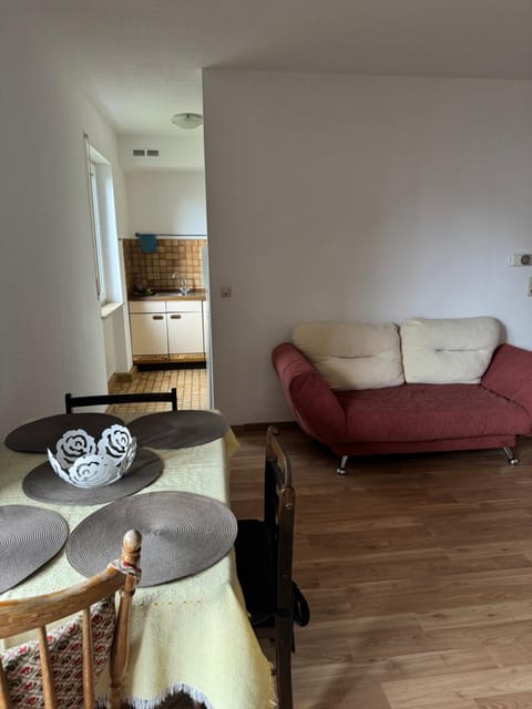 Zweizimmerwohnung mit gutem Verbindung Apartment in Wurzburg