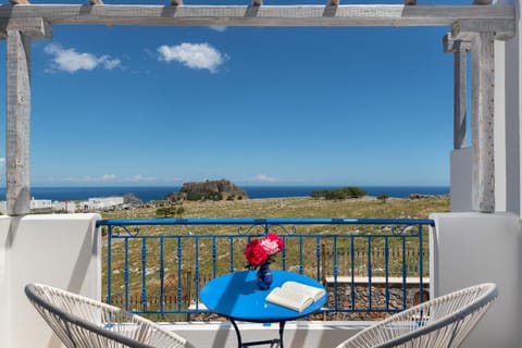 View (from property/room), Balcony/Terrace, Landmark view