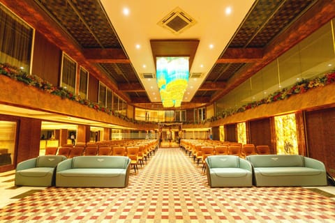 Banquet/Function facilities, Seating area