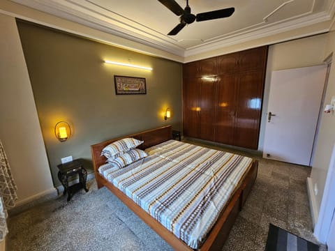 Bed, Photo of the whole room, Bedroom, wardrobe, air conditioner